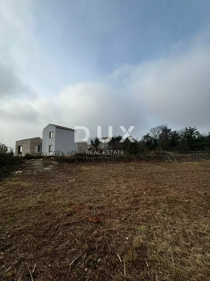 1736338650_whatsapp-image-2025-01-08-at-10-b0fa4d Land In Filipana, Croatia (1.295 M²)