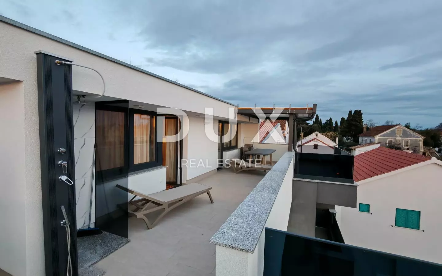 5-bedroom Apartment In Petrčane, Croatia (195,43 M²)