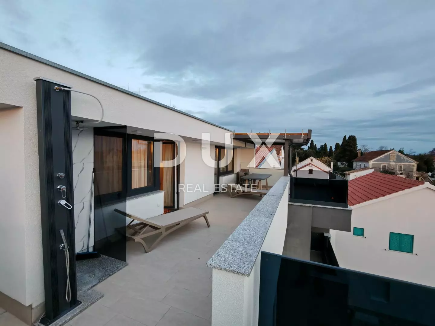 5-bedroom Apartment In Petrčane, Croatia (195,43 M²)