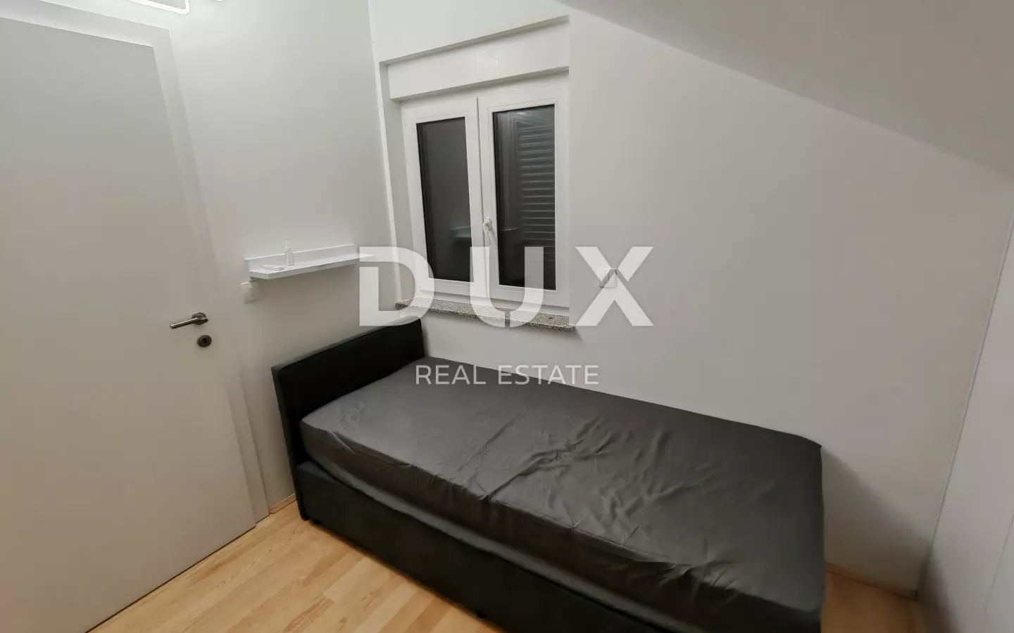 5-bedroom Apartment In Petrčane, Croatia (195,43 M²)