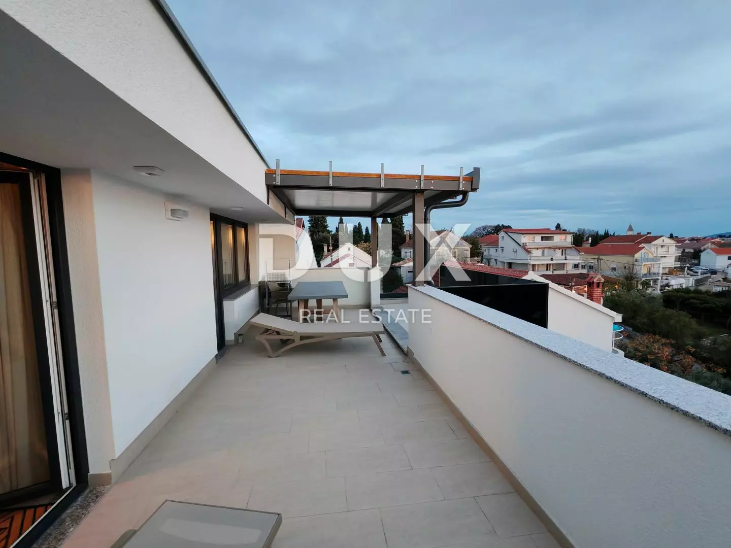 5-bedroom Apartment In Petrčane, Croatia (195,43 M²)
