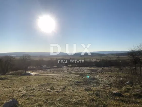 Land In Kršan, Croatia (729 M²)