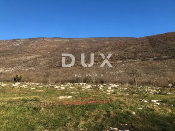 Land In Kršan, Croatia (1.084 M²)