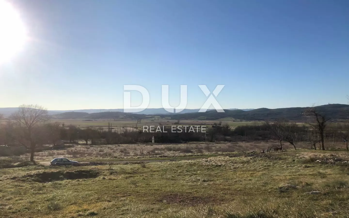 Land In Kršan, Croatia (1.084 M²)