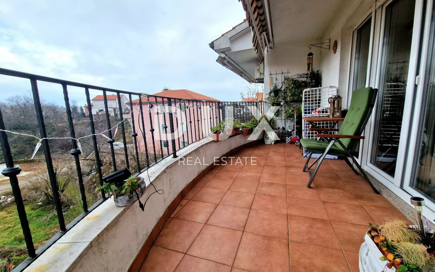 4-bedroom Apartment In Srdoči, Croatia (145 M²)