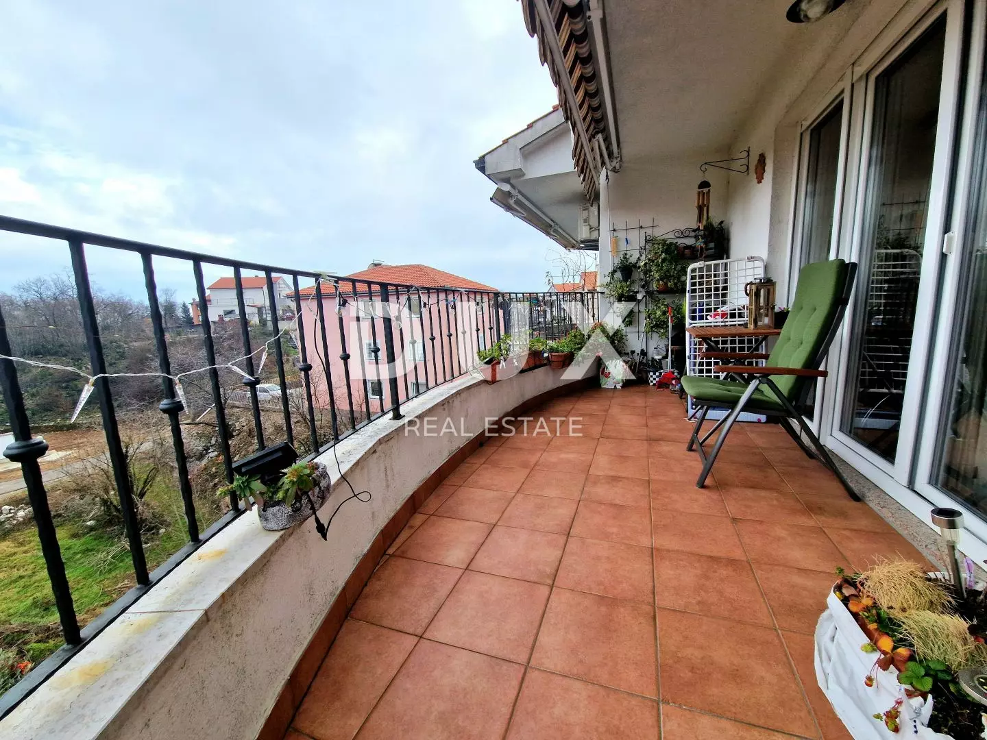 4-bedroom Apartment In Srdoči, Croatia (145 M²)