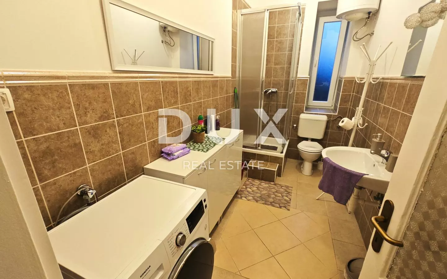 2-bedroom Apartment In Podmurvice, Croatia (64 M²)