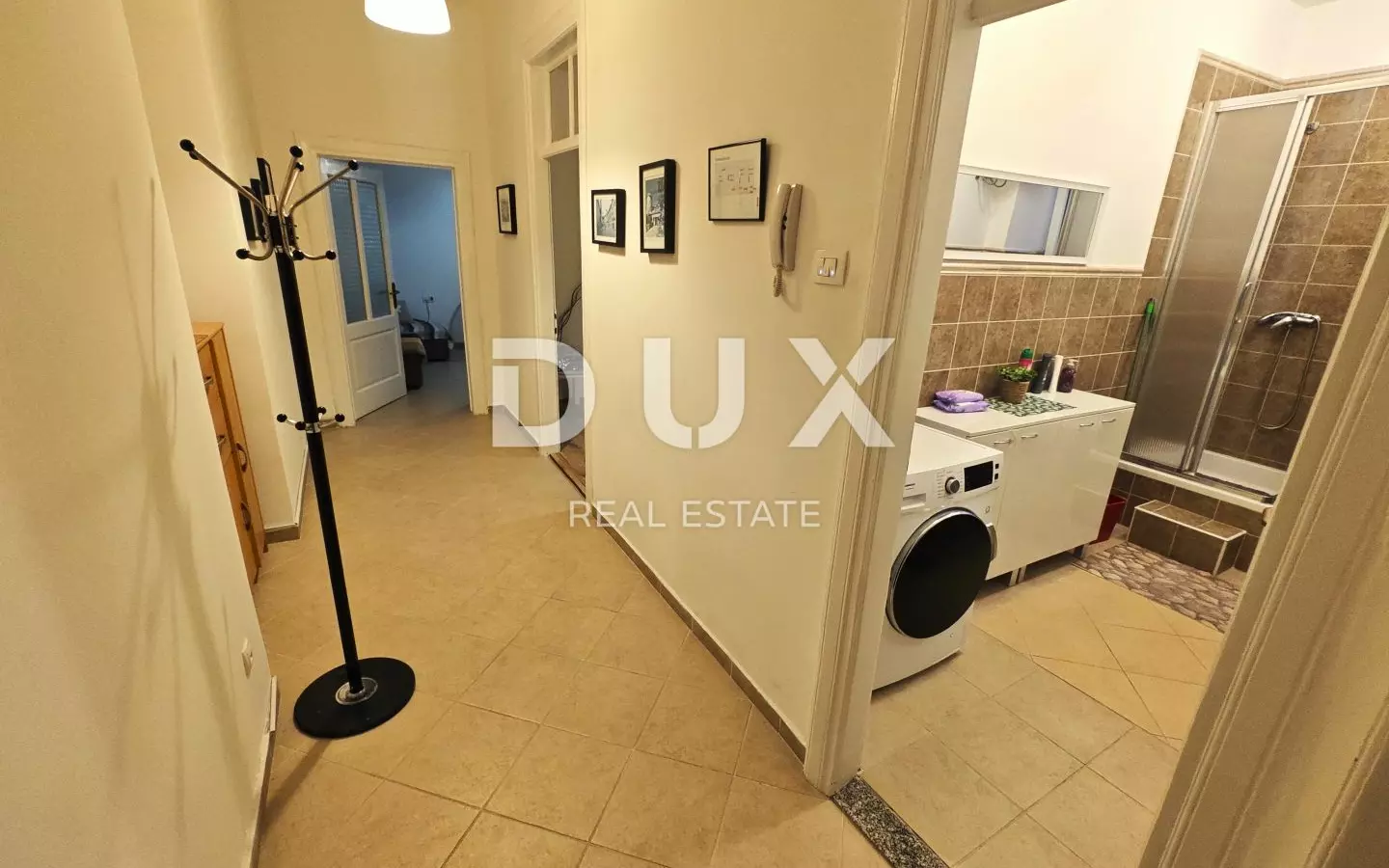 2-bedroom Apartment In Podmurvice, Croatia (64 M²)