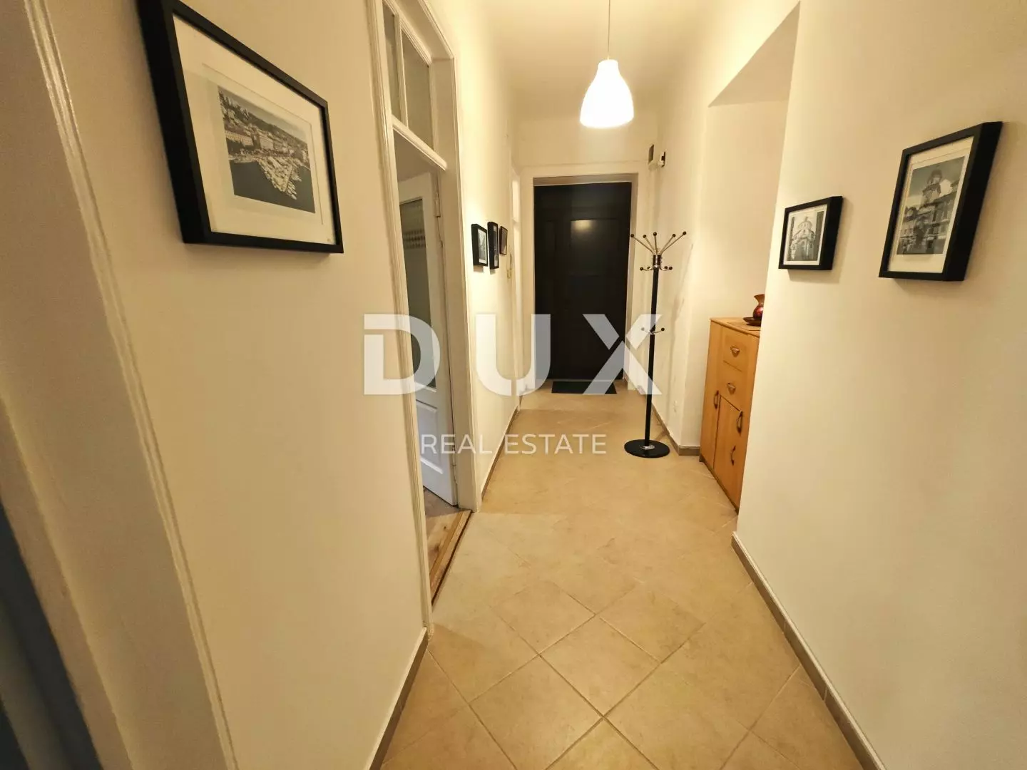 2-bedroom Apartment In Podmurvice, Croatia (64 M²)