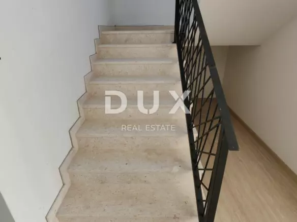 4-bedroom Villa In Mulo, Croatia (279,64 M²)