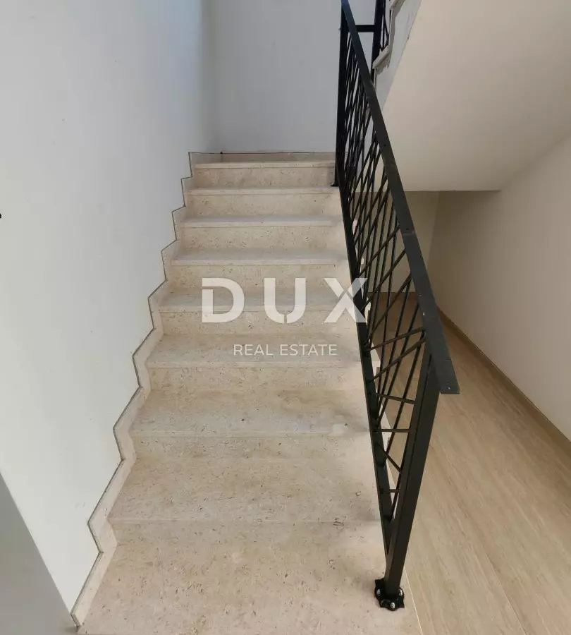 4-bedroom Villa In Mulo, Croatia (279,64 M²)