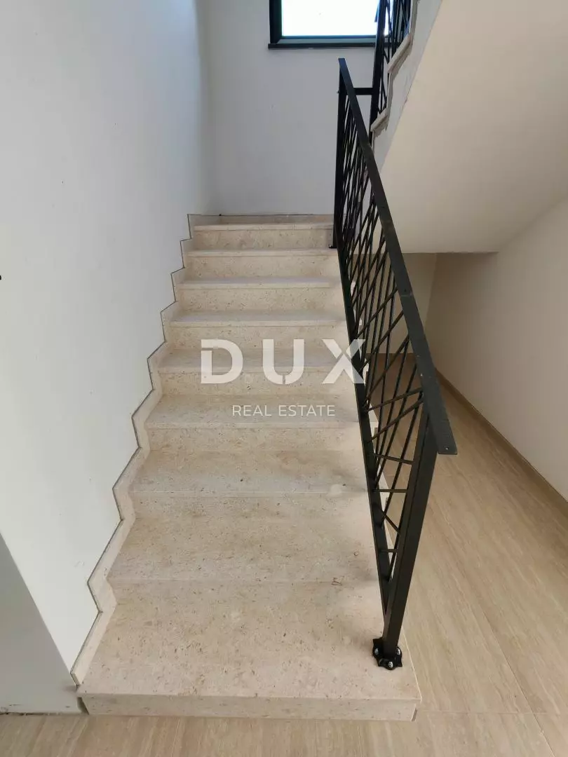 4-bedroom Villa In Mulo, Croatia (279,64 M²)