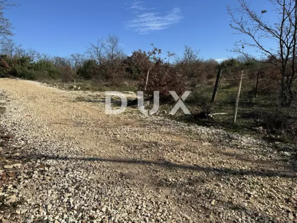 Land In Murvica, Croatia (650 M²)