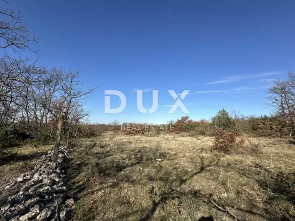 Land In Murvica, Croatia (650 M²)