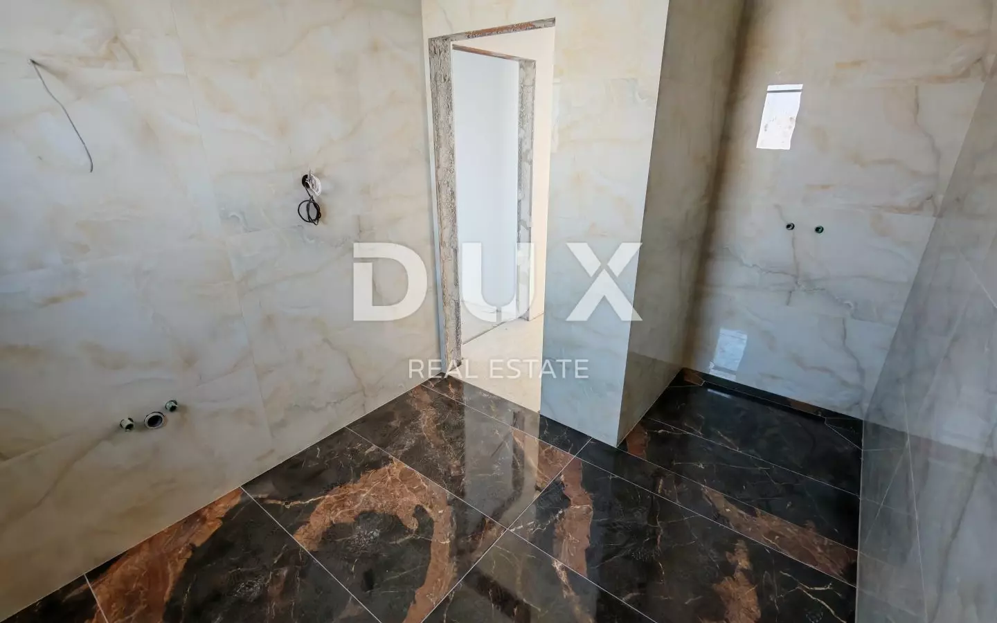 4-bedroom Villa In Mulo, Croatia (279,64 M²)