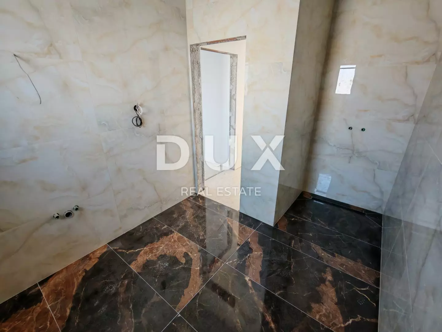 4-bedroom Villa In Mulo, Croatia (279,64 M²)