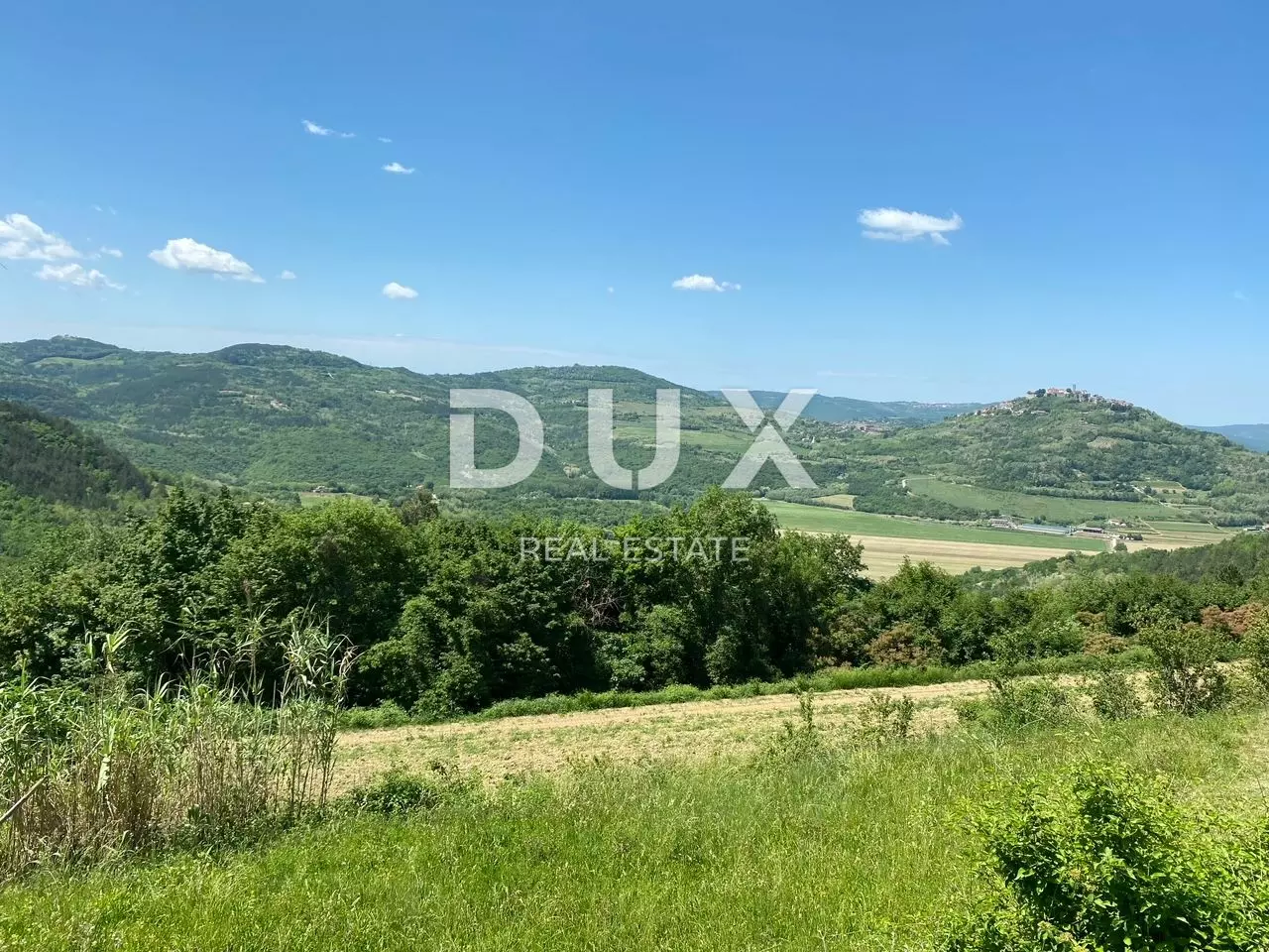 Land In Motovun, Croatia (1.878 M²)