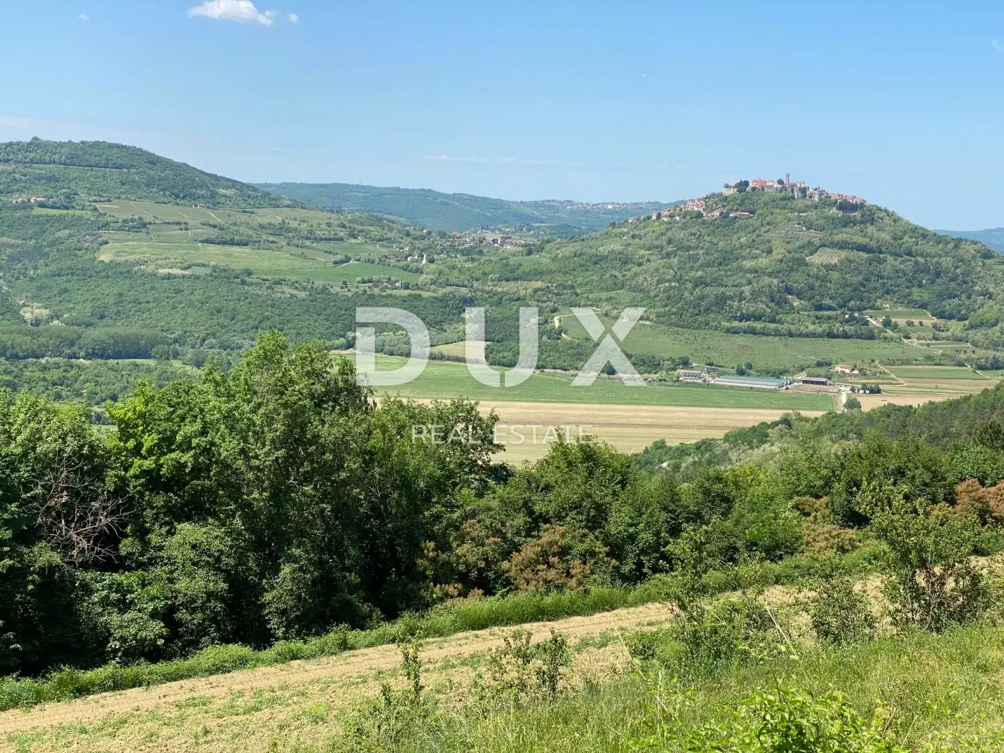 Land In Motovun, Croatia (1.878 M²)