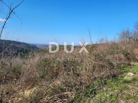 Land In Grožnjan, Croatia (1.279 M²)