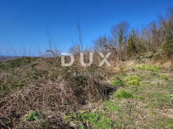 Land In Grožnjan, Croatia (1.279 M²)