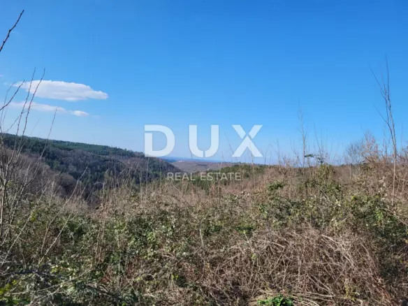 Land In Grožnjan, Croatia (1.279 M²)