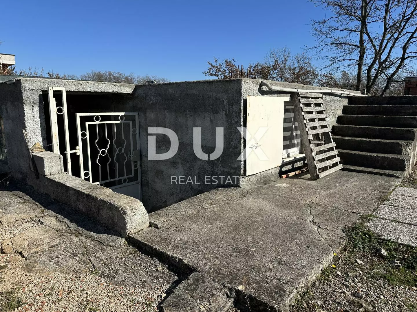 Land In Murvica, Croatia (720 M²)