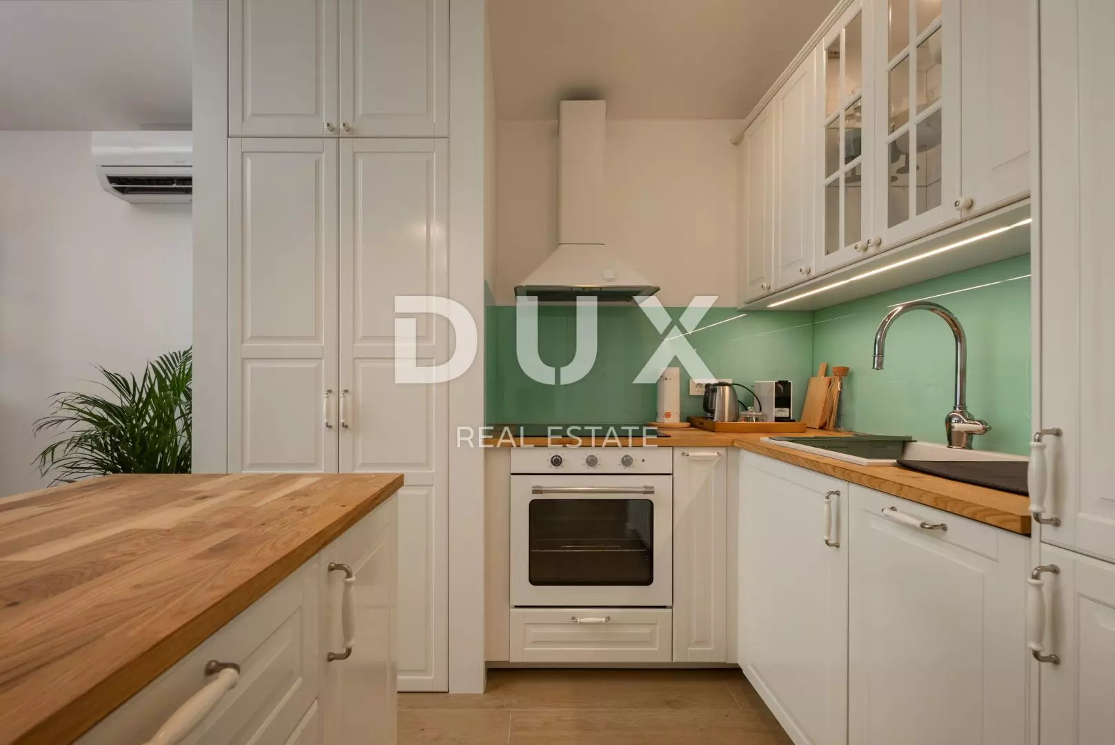 1-bedroom Apartment In Opatija – Centar, Croatia (57 M²)