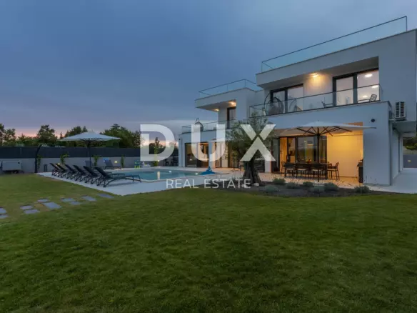 4-bedroom Villa In Banjole, Croatia (300 M²)