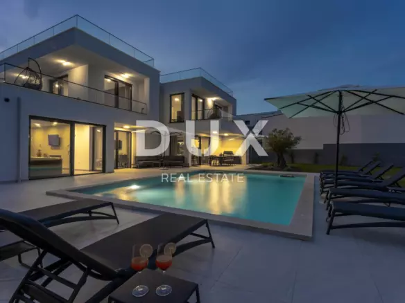 4-bedroom Villa In Banjole, Croatia (300 M²)