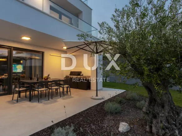 4-bedroom Villa In Banjole, Croatia (300 M²)