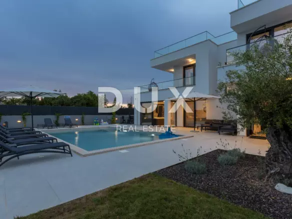 4-bedroom Villa In Banjole, Croatia (300 M²)