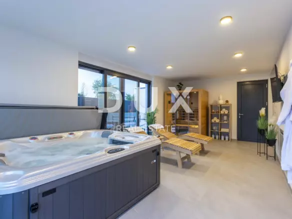 4-bedroom Villa In Banjole, Croatia (300 M²)