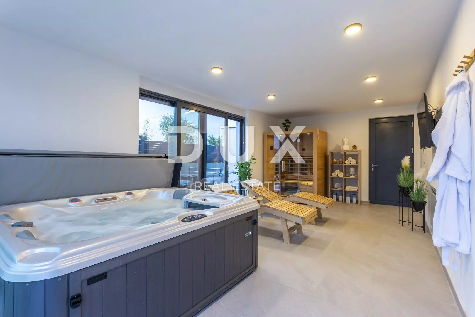 4-bedroom Villa In Banjole, Croatia (300 M²)