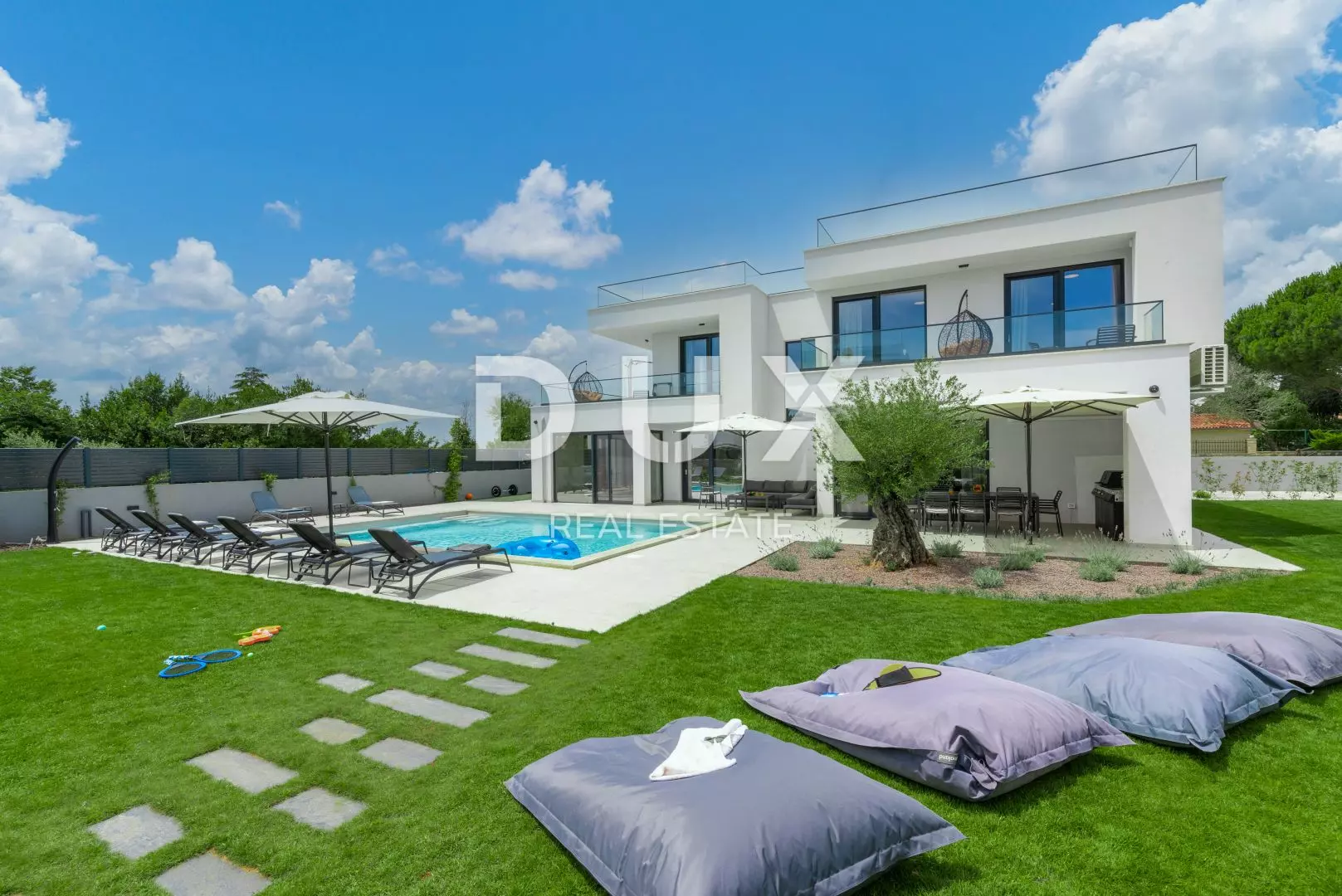 4-bedroom Villa In Banjole, Croatia (300 M²)
