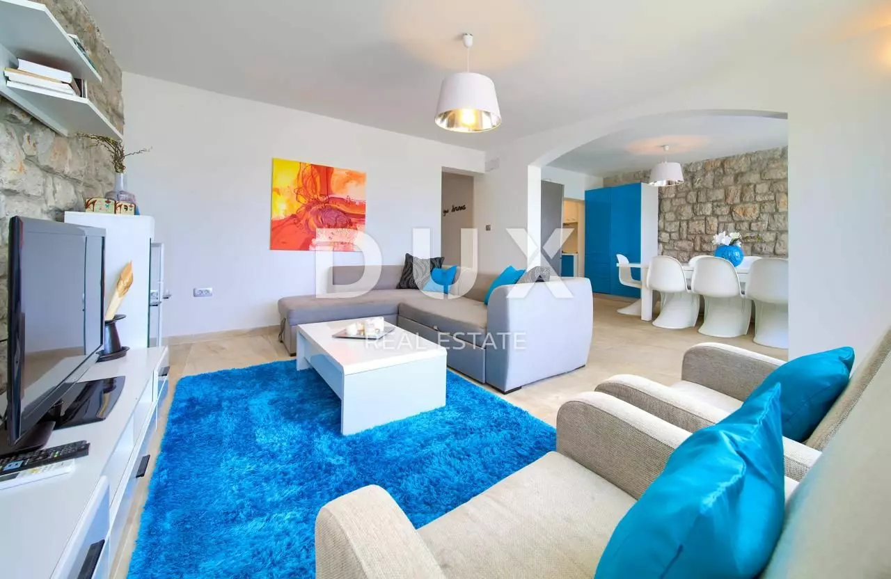 6-bedroom Villa In Novi Vinodolski, Croatia (200 M²)