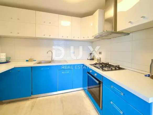 6-bedroom Villa In Novi Vinodolski, Croatia (200 M²)
