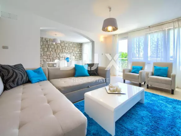 6-bedroom Villa In Novi Vinodolski, Croatia (200 M²)