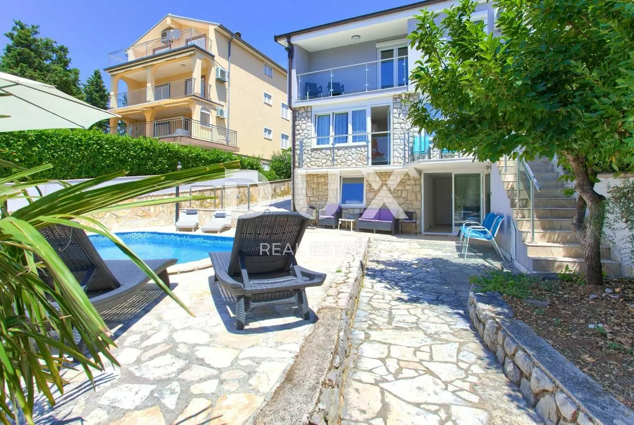 6-bedroom Villa In Novi Vinodolski, Croatia (200 M²)