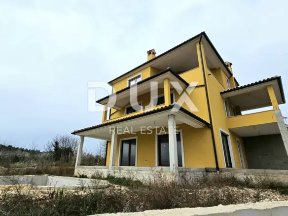 3-bedroom Villa In Premantura, Croatia (697 M²)
