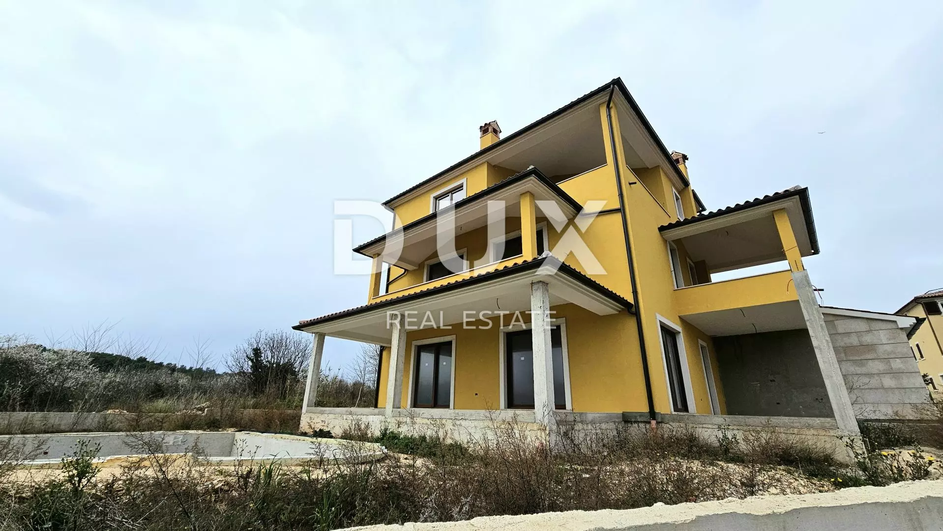 3-bedroom Villa In Premantura, Croatia (697 M²)