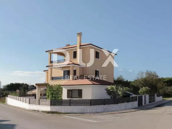 3-bedroom Villa In Premantura, Croatia (697 M²)