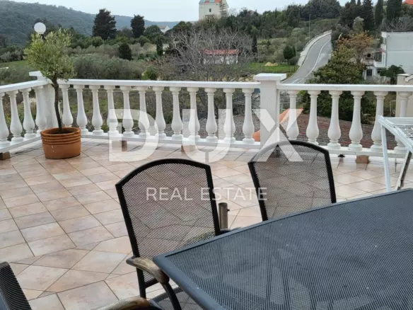 3-bedroom Apartment In Kampor, Croatia (99 M²)