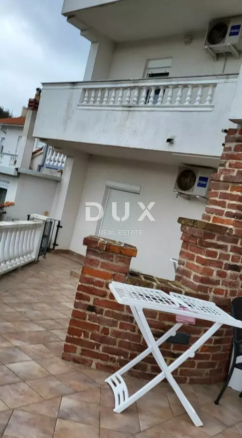 3-bedroom Apartment In Kampor, Croatia (99 M²)
