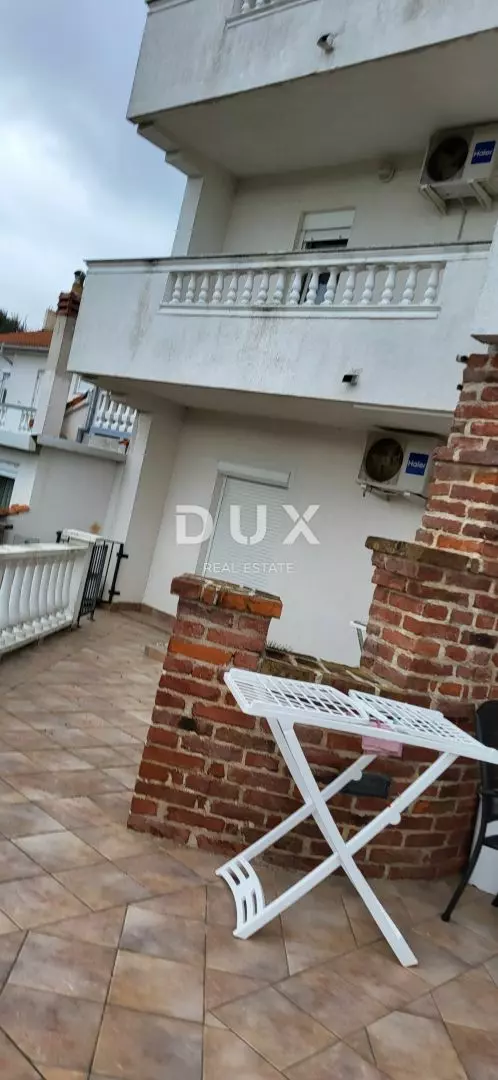 3-bedroom Apartment In Kampor, Croatia (99 M²)