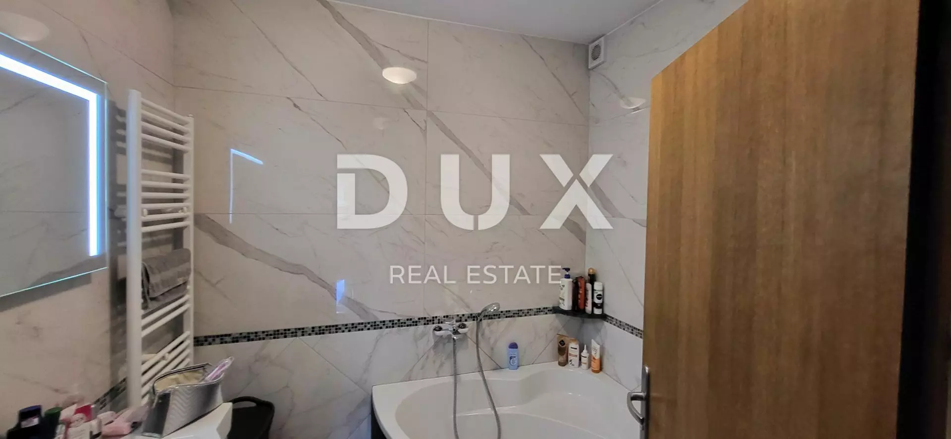3-bedroom Apartment In Kampor, Croatia (99 M²)