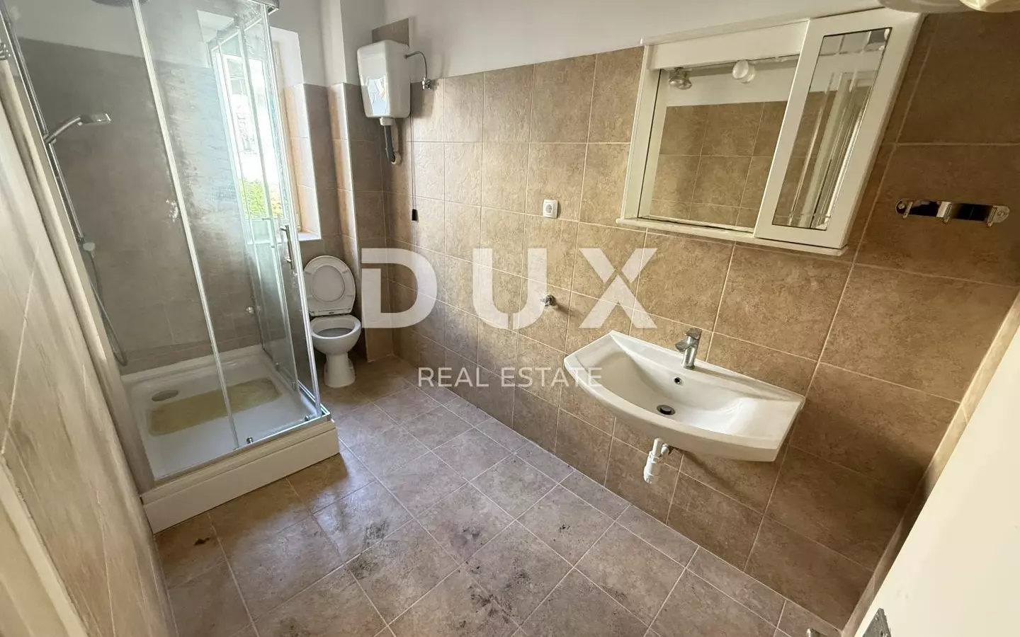 3-bedroom Apartment In Crikvenica, Croatia (84 M²)