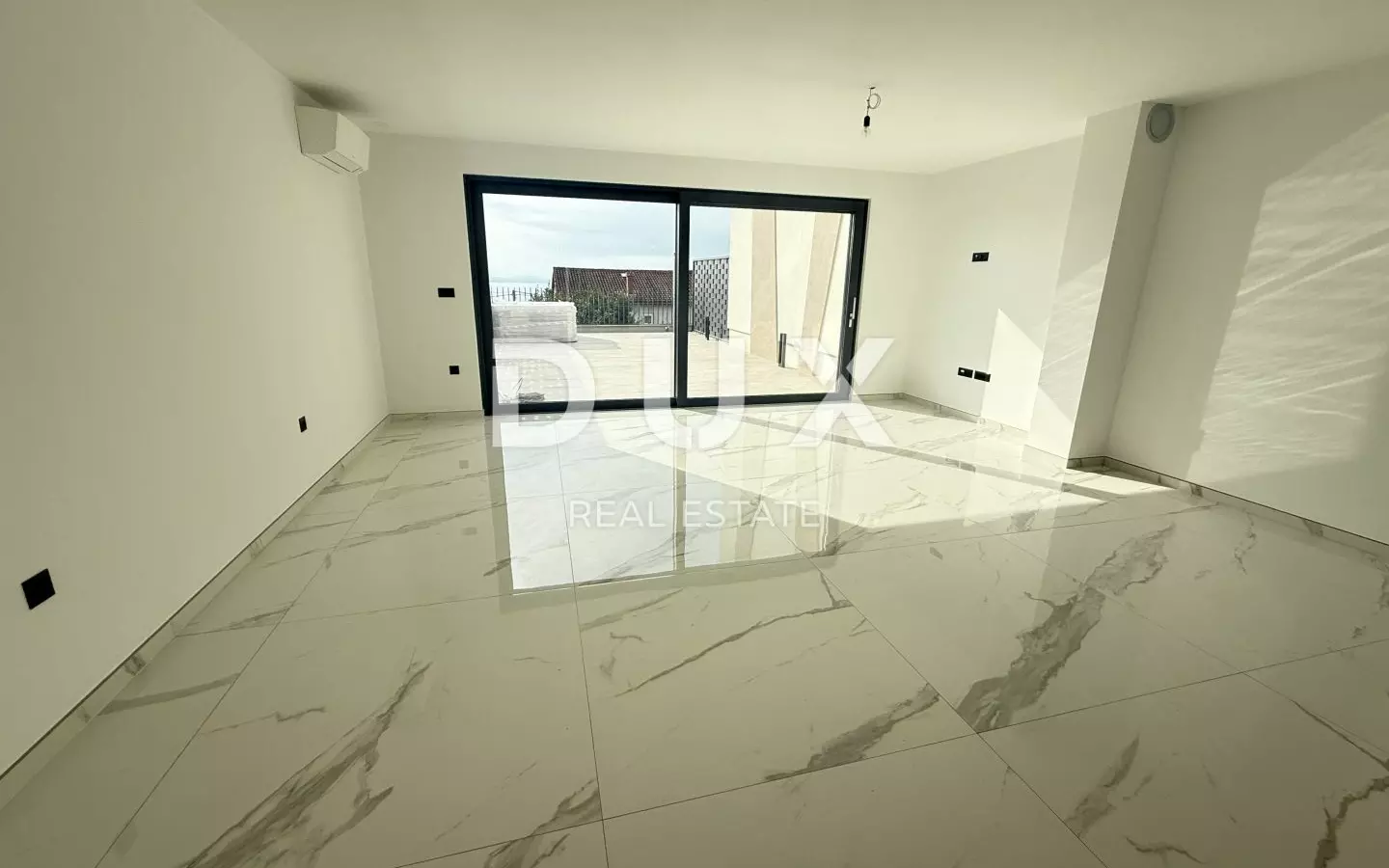 3-bedroom Apartment In Pobri, Croatia (172 M²)
