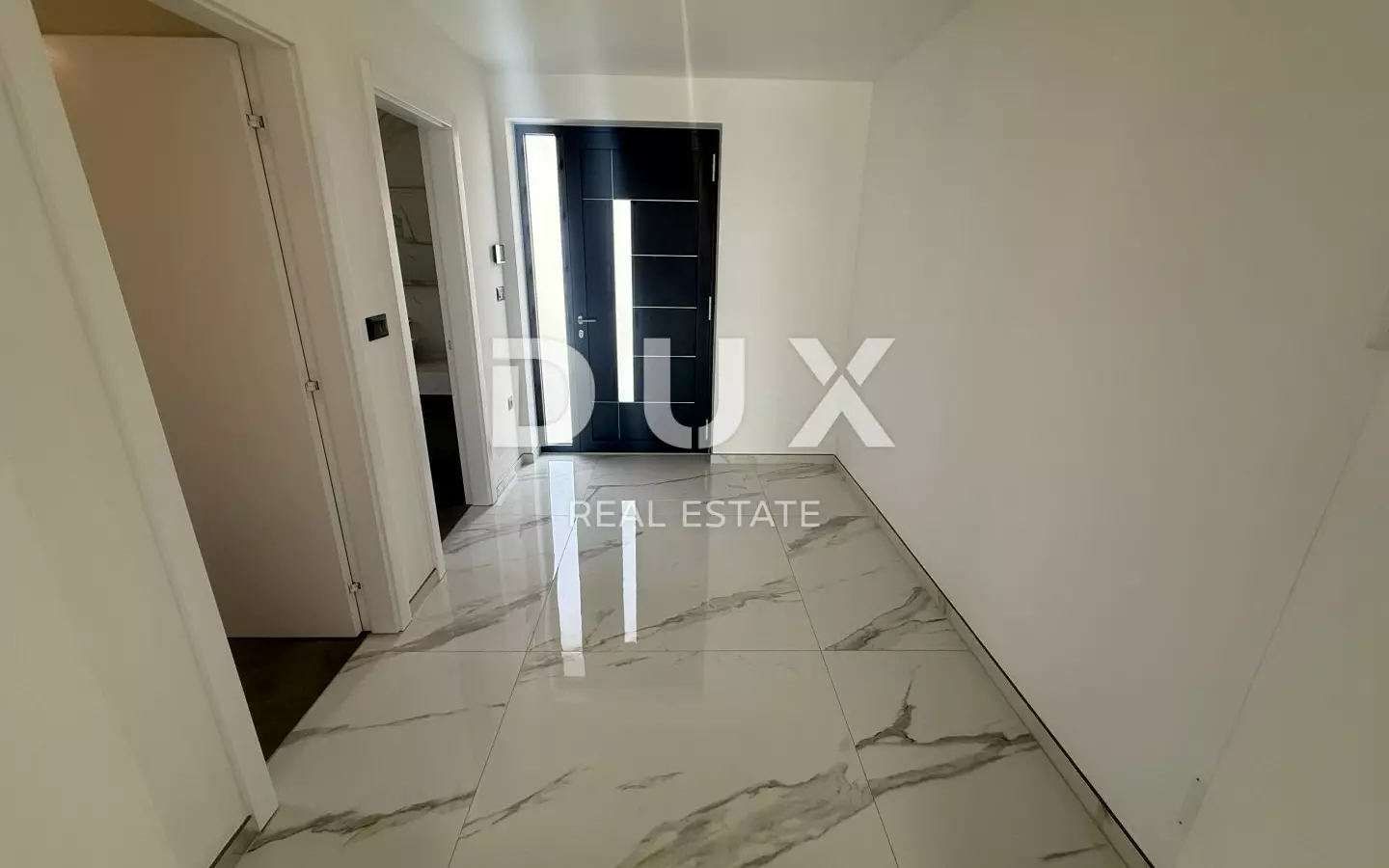 3-bedroom Apartment In Pobri, Croatia (172 M²)