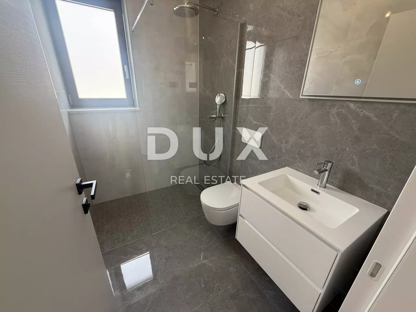 3-bedroom Apartment In Pobri, Croatia (172 M²)