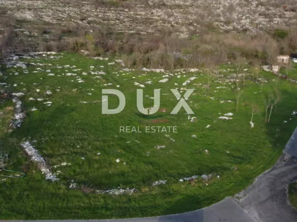 Land In Kršan, Croatia (729 M²)